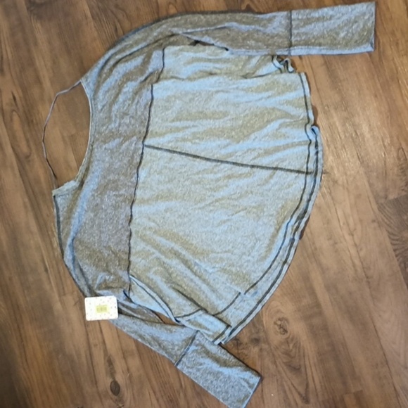 We The Free Two Tone Grey Oversized Loose Fit long Sleeve Crop Top PPPP - Picture 7 of 8